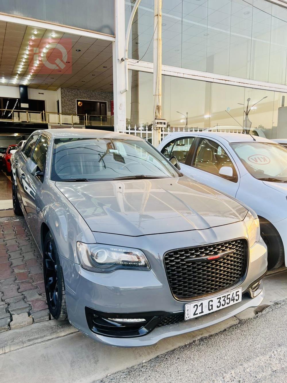 کرایسلەر 300